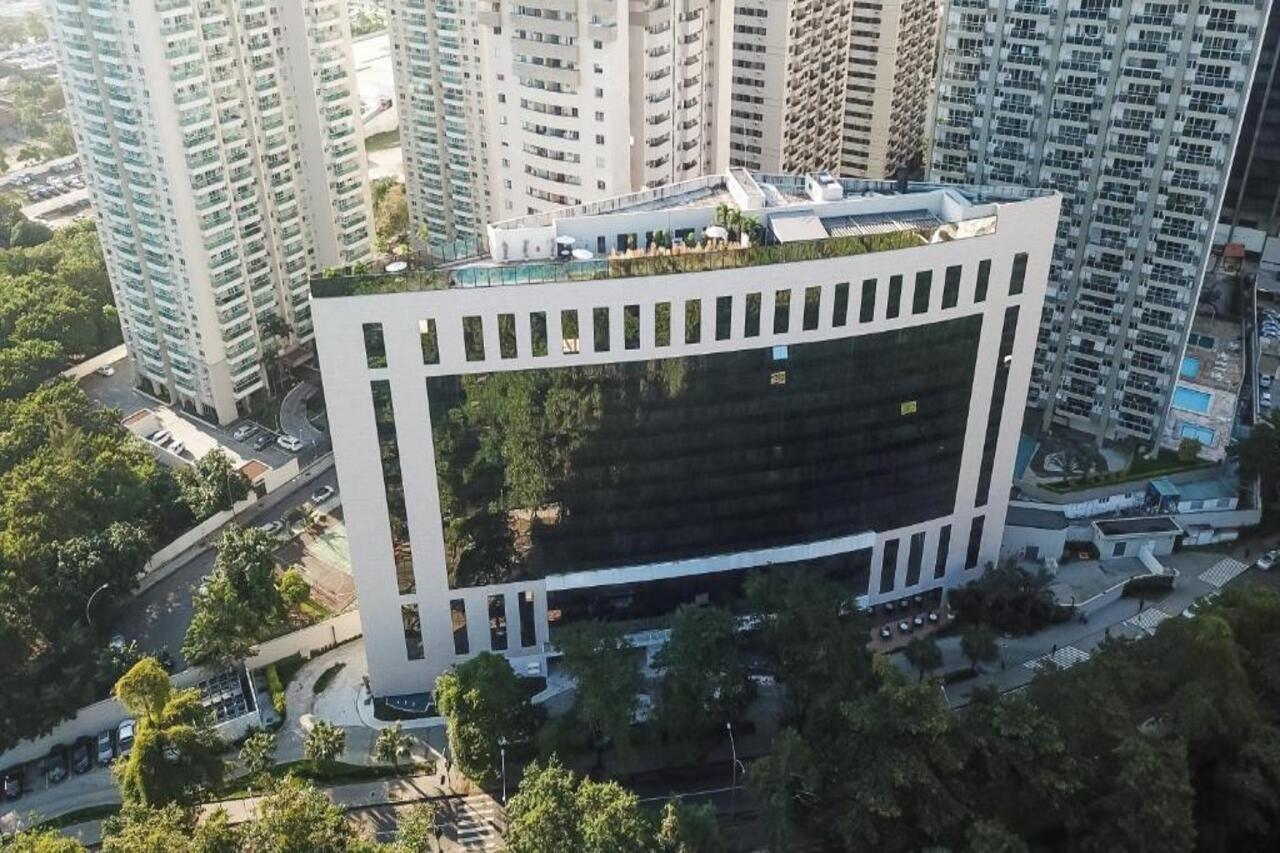 Radisson Rio De Janeiro Barra Hotel Eksteriør billede Aerial view of the building