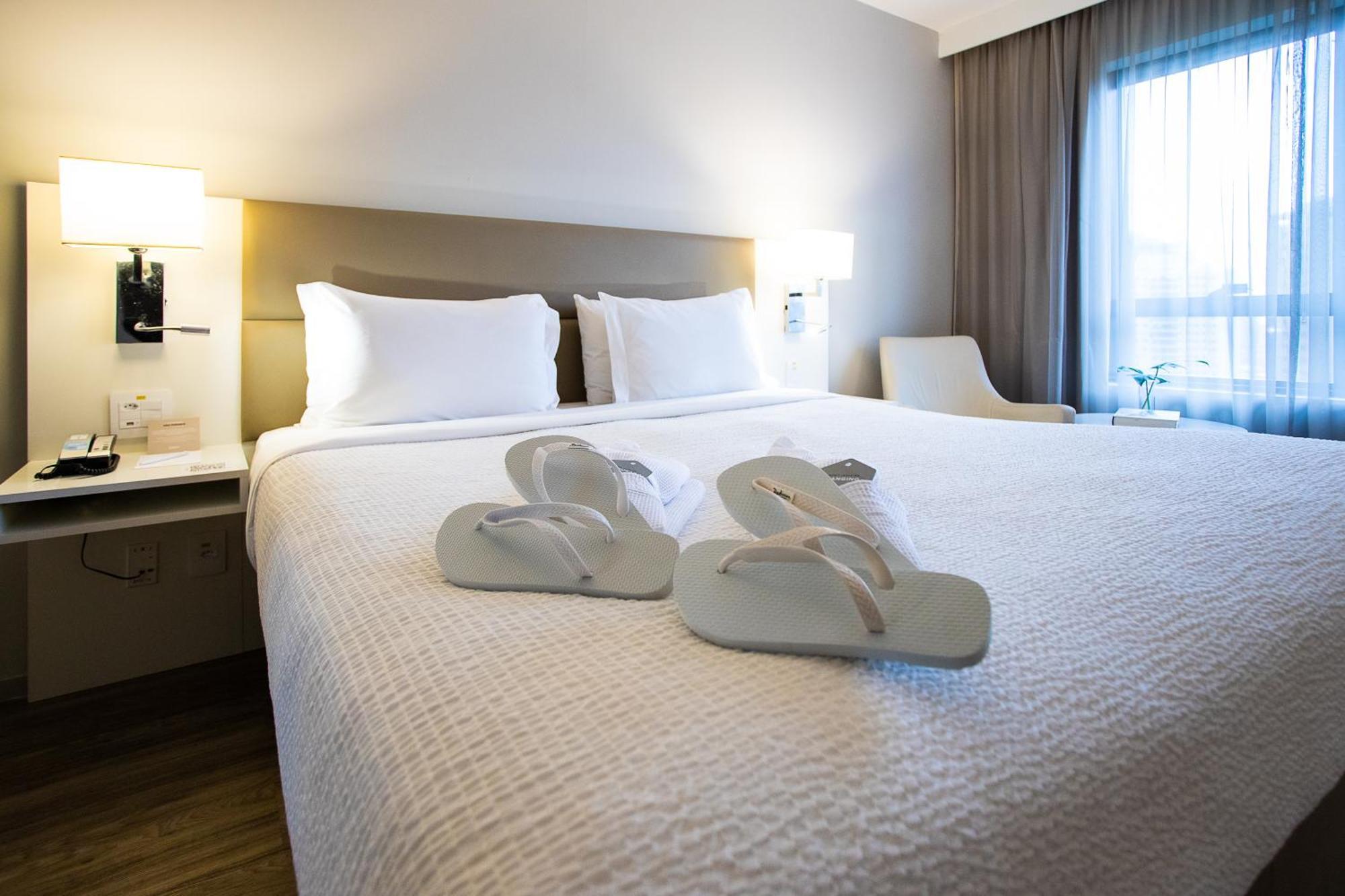 Radisson Rio De Janeiro Barra Hotel Værelse billede A room at the Hilton Garden Inn in San Francisco